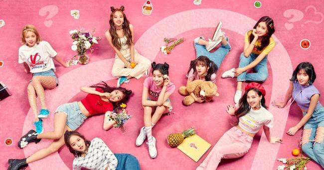 TWICE韩流女团又有一首旧歌MV再下一城！无论新、旧作品人气都很火热