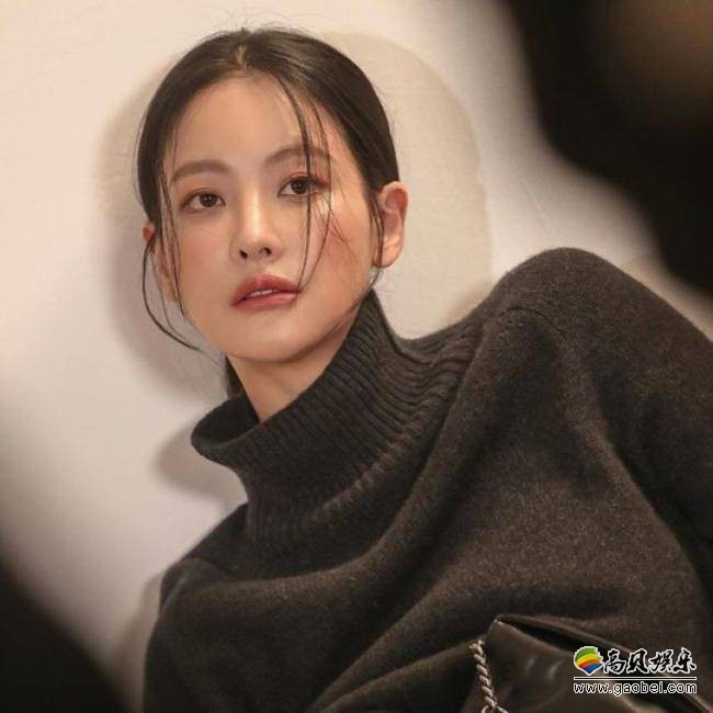 吴涟序近日在社交网站发布的时装写真，新一代“韩流气质女神”名不虚传
