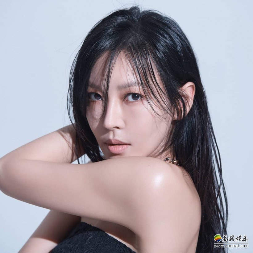 金素妍未公开杂志写真首次曝光，昔日韩剧女神气场犹在，吸引粉丝们目光