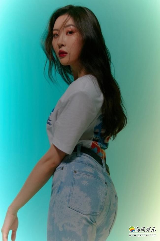 宣美未公开时装写真近日首次曝光！南韩“腿精”再次吸引广大粉丝的目光