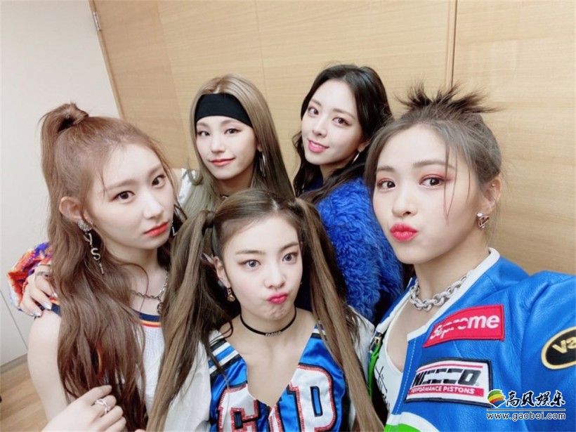 据BillBoArd官方消息：ITZY迷你专辑在BillBoArd200专辑榜排在第148位