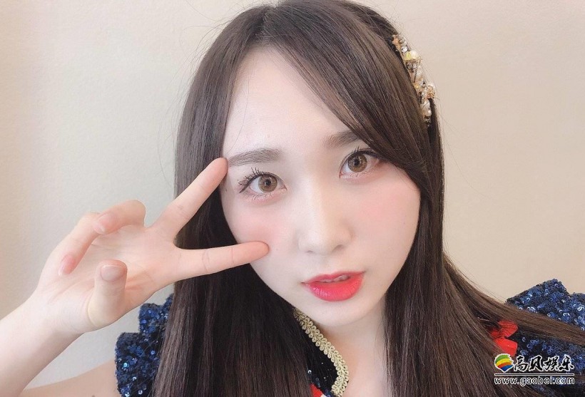 高桥朱里哪年宣布毕业后将在韩国出道？跟随哪个女团公开首支出道预告？