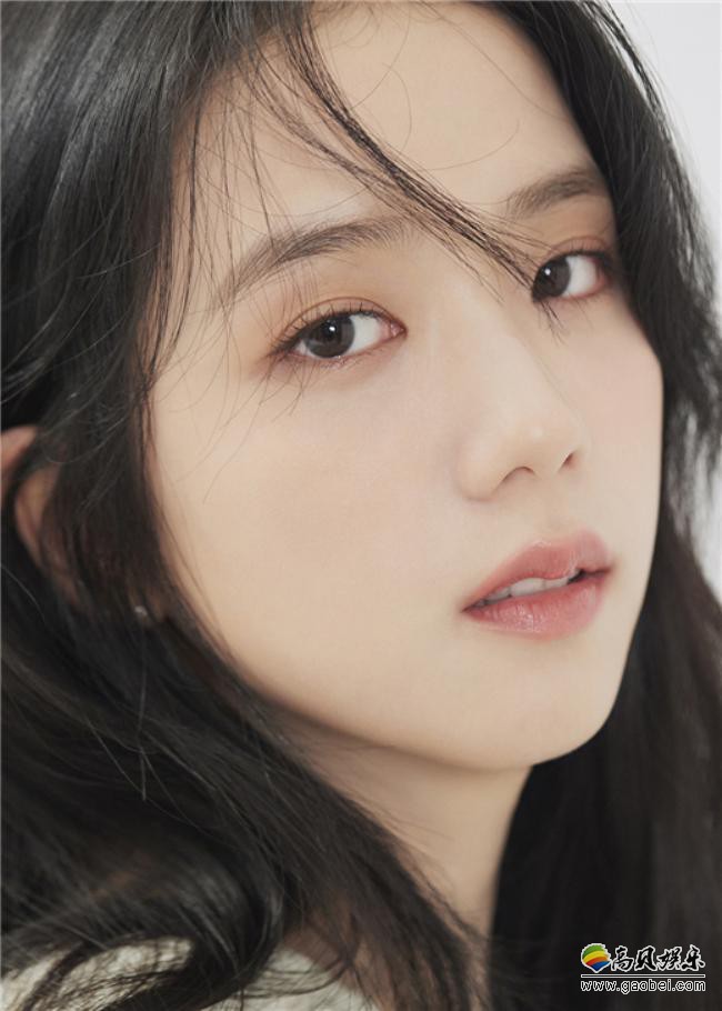 所属社YG娱乐通过演员内容频道，公开BLACKPINK成员金智秀的新简介照
