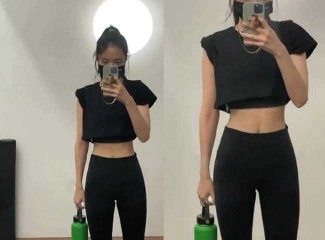 A Pink孙娜恩近日发布她在健身房拍摄照片，展示其常年运动练就完美身材