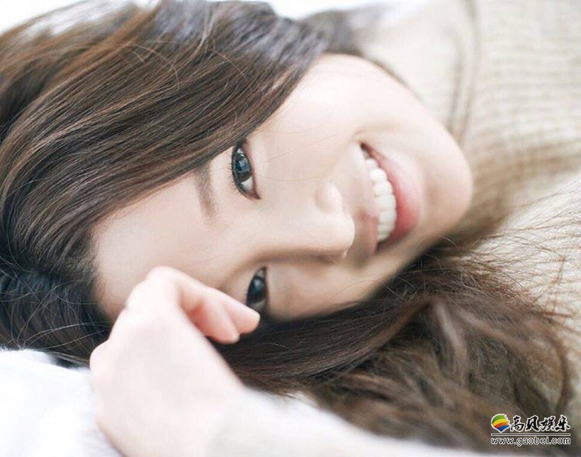 南奎丽哪年跟随所属组合以歌手身份出道？哪年以演员身份出演恐怖电影？