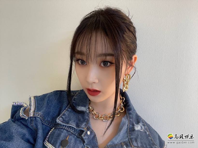 Giselle内永绘里跟随哪个女团发行单曲出道？她有何出众语言＋说唱实力？