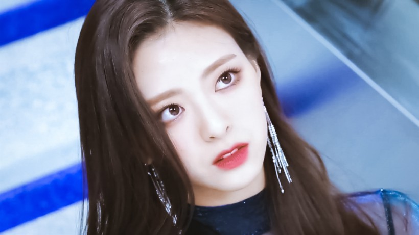 Yu-na申有娜是哪个女子团体成员？何时跟随组合公开单曲MV正式出道？