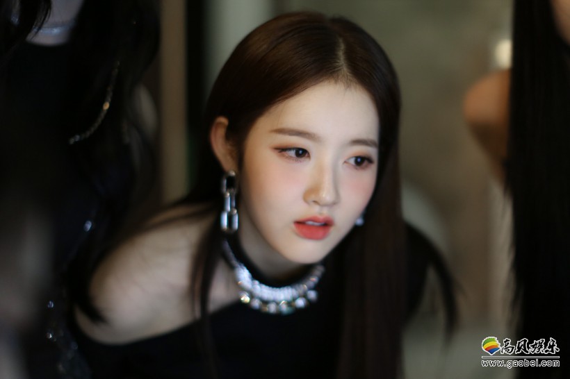 Si Eun朴莳恩跟随哪个女团再次出道？她之前作为演员身份有何活跃表现？