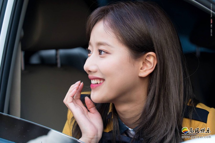 Na Eun李娜恩跟随哪个女团发行专辑出道？具备怎样美貌吸引人们视线？