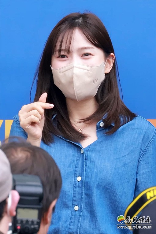 OH MY GIRL 饭拍秀 拍摄日期：20220330【3合集 1.34 GB】