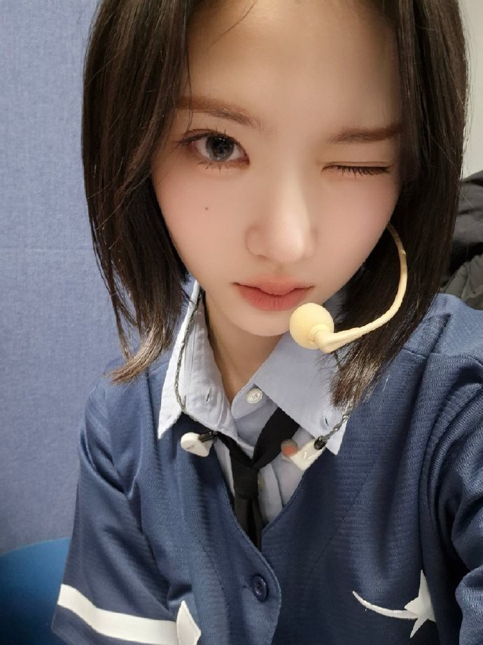 Choi Jiwoo崔志宇隶属哪个女团组合队长？她在舞蹈学院以怎样特点闻名？