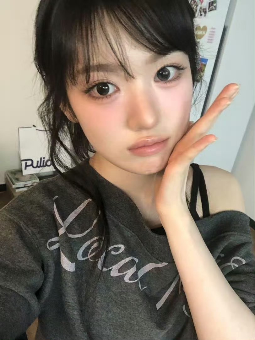 SUI李守彬隶属哪个韩国女团成员?她在什么时候产生想走上舞台的想法? SUI李守彬隶属哪个韩国女团成员?她在什么时候产生想走上舞台的想法?